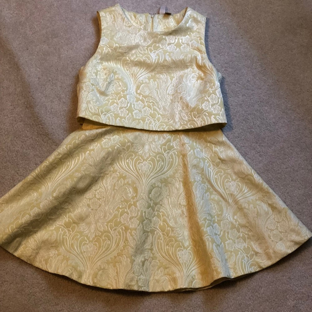 Yellow dress